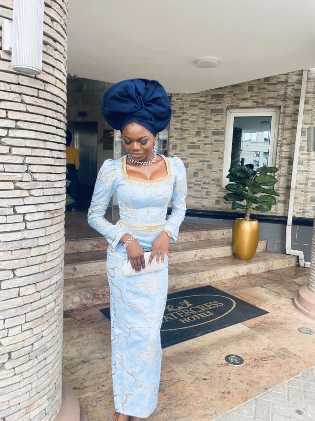 Sky Blue Jacquard Asoebi with Gold Fringe Trim & Oversized Navy Gele | Nigerian Wedding Style | OutfitLibrary