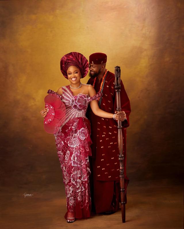 Burgundy 3D Floral Appliqué Asoebi with Sculptural Fan | OutfitLibrary