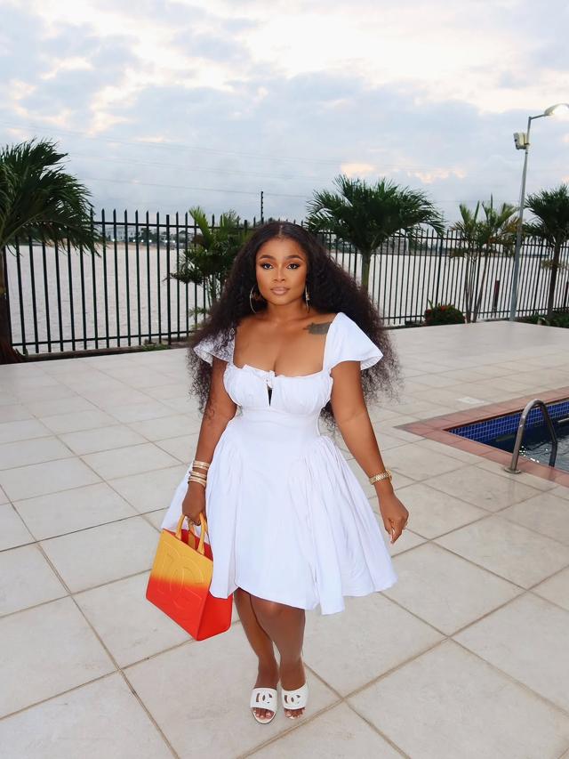 Bimbo Ademoye’s Chic Street Effortless Casual | OutfitLibrary.com