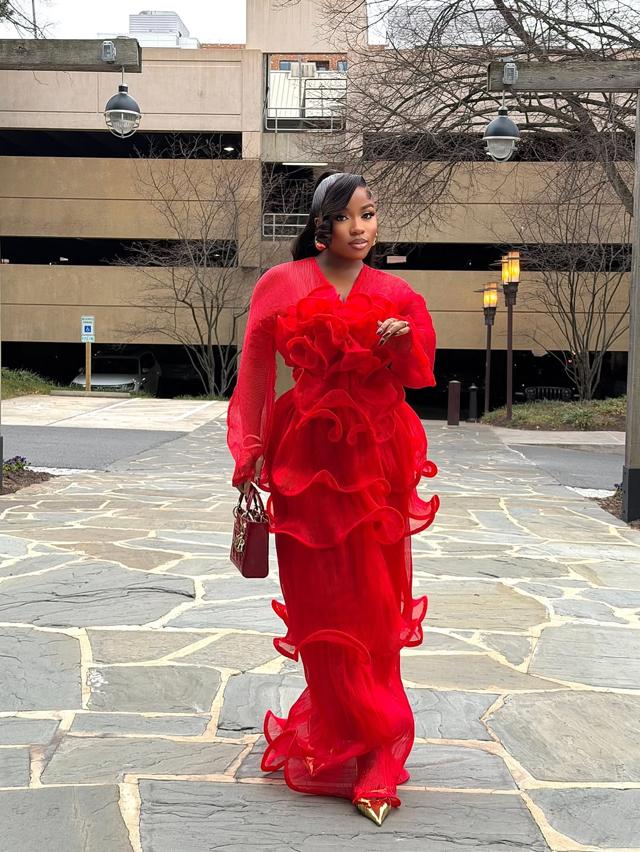 Veekee James’s Laidback Chic Street Style | OutfitLibrary.com