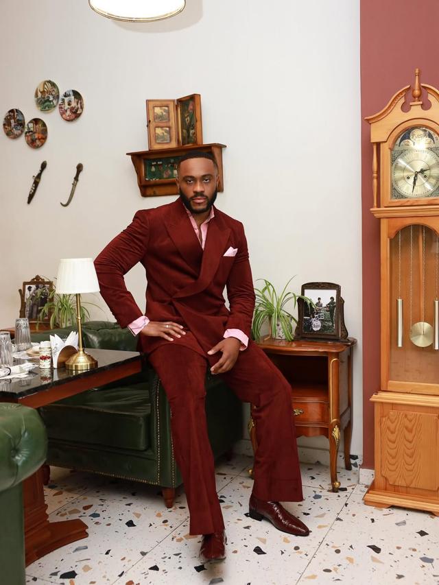 Kola Omotoso Defines Effortless Smart-Casual in Tailored Ensemble | OutfitLibrary.com