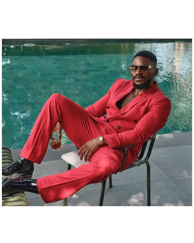 Tobi Bakre Defines Casual Chic in Neutral Ensemble | OutfitLibrary.com