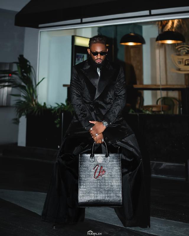 Uti Nwachukwu Nails Understated Smart-Casual Style | OutfitLibrary.com