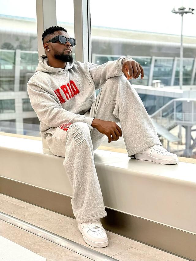 Maurice Sam Serves Clean Relaxed Smart-Casual Style | OutfitLibrary.com