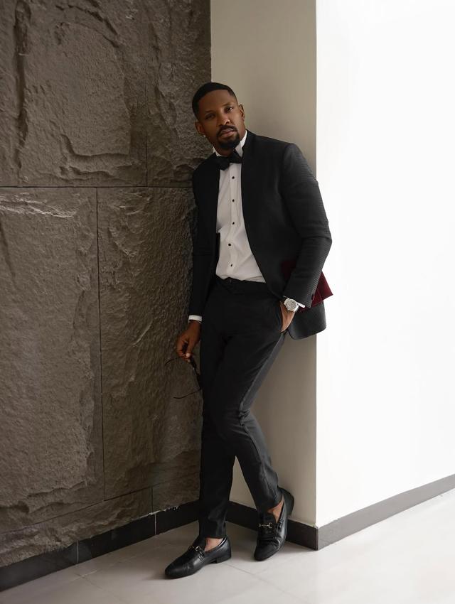 Cross Serves Effortless Street-Casual Style | OutfitLibrary.com